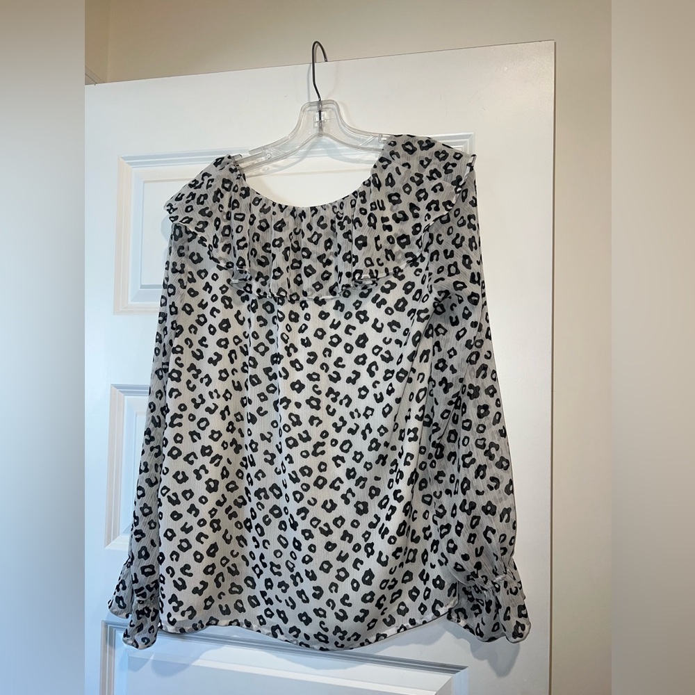 LOFT Gray Leopard Pattern Blouse - image 2